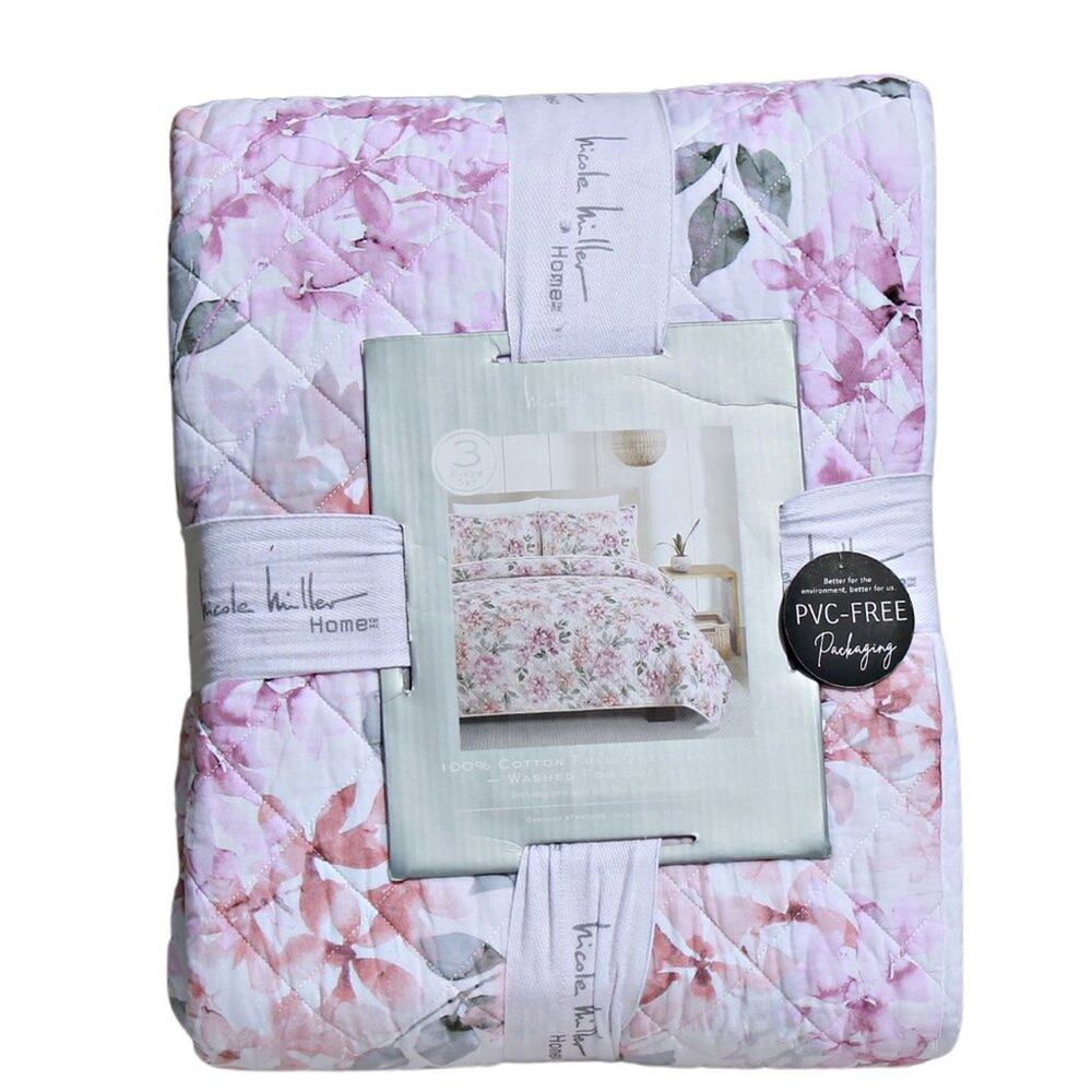 Nicole Miller Home 3 Piece Quilt Set Full/Queen w Shams Floral Print 100% Cotton